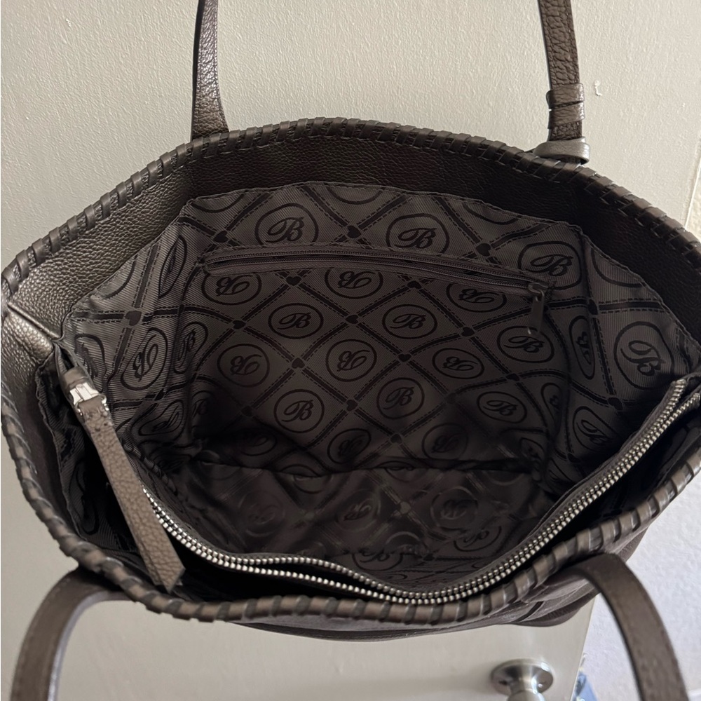 Brighton Ferrara Gabriella pewter medallion tote. - Picture 5 of 9